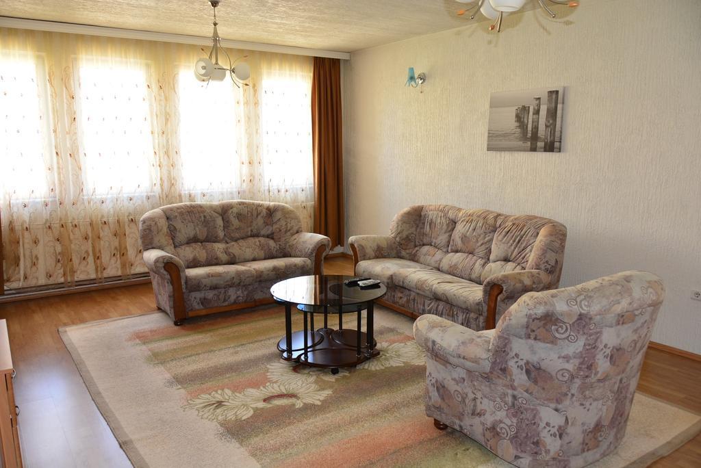Cima Apartment Pristina Exteriör bild